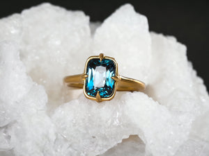 Choosing Ethical and Eco-Friendly Gemstones for Your Engagement Ring