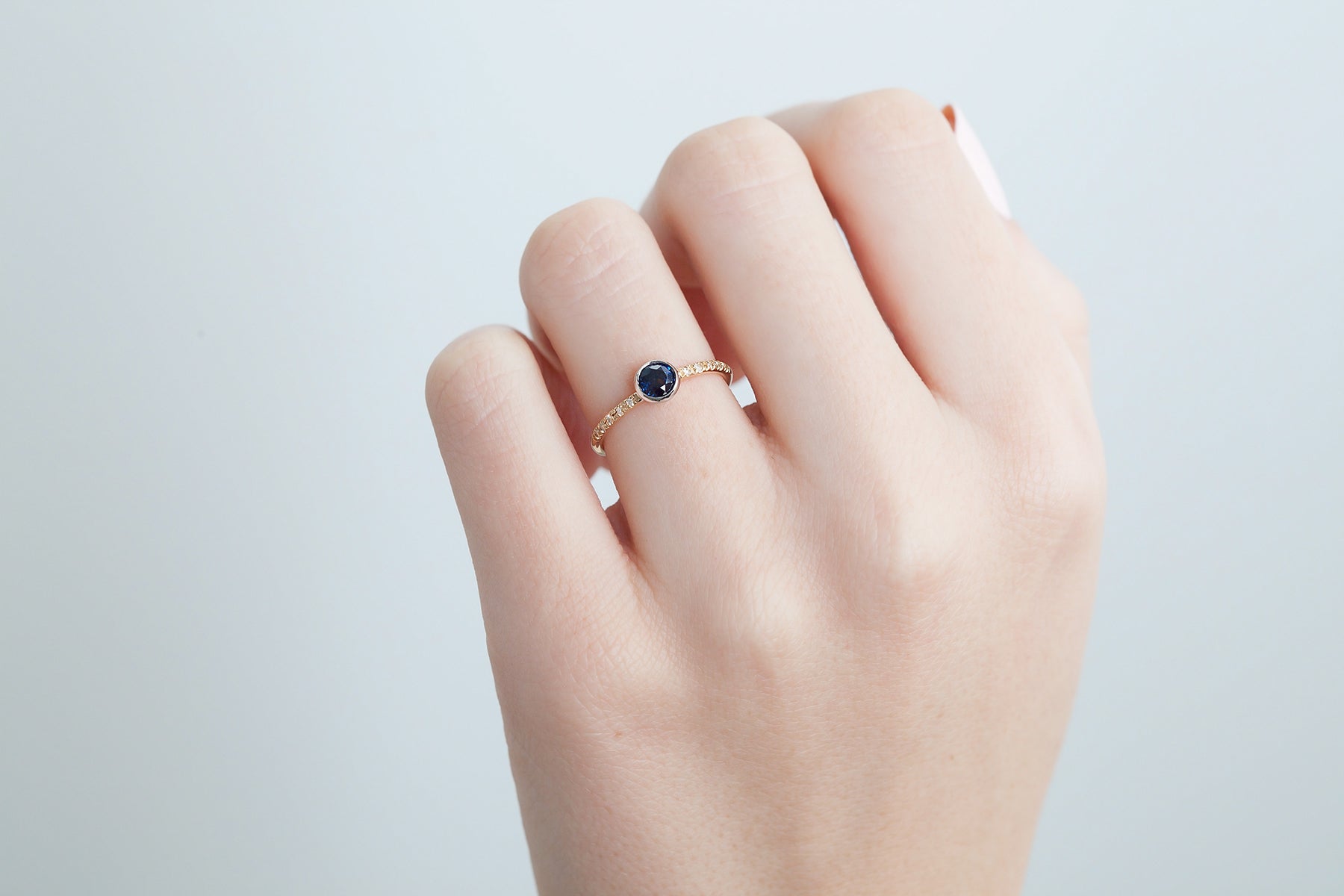 Dainty Maille Sapphire Ring - S. Kind & Co