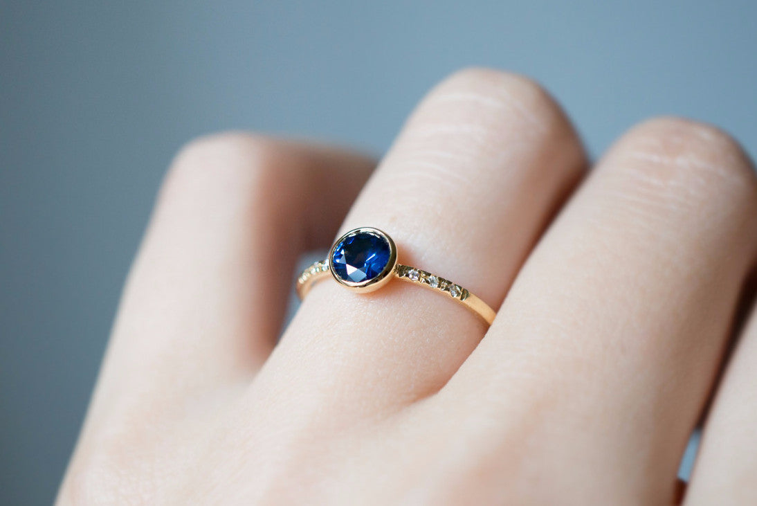 Blue Sapphire and Diamond Ring in 18k Solid Gold - Gleam Jewels