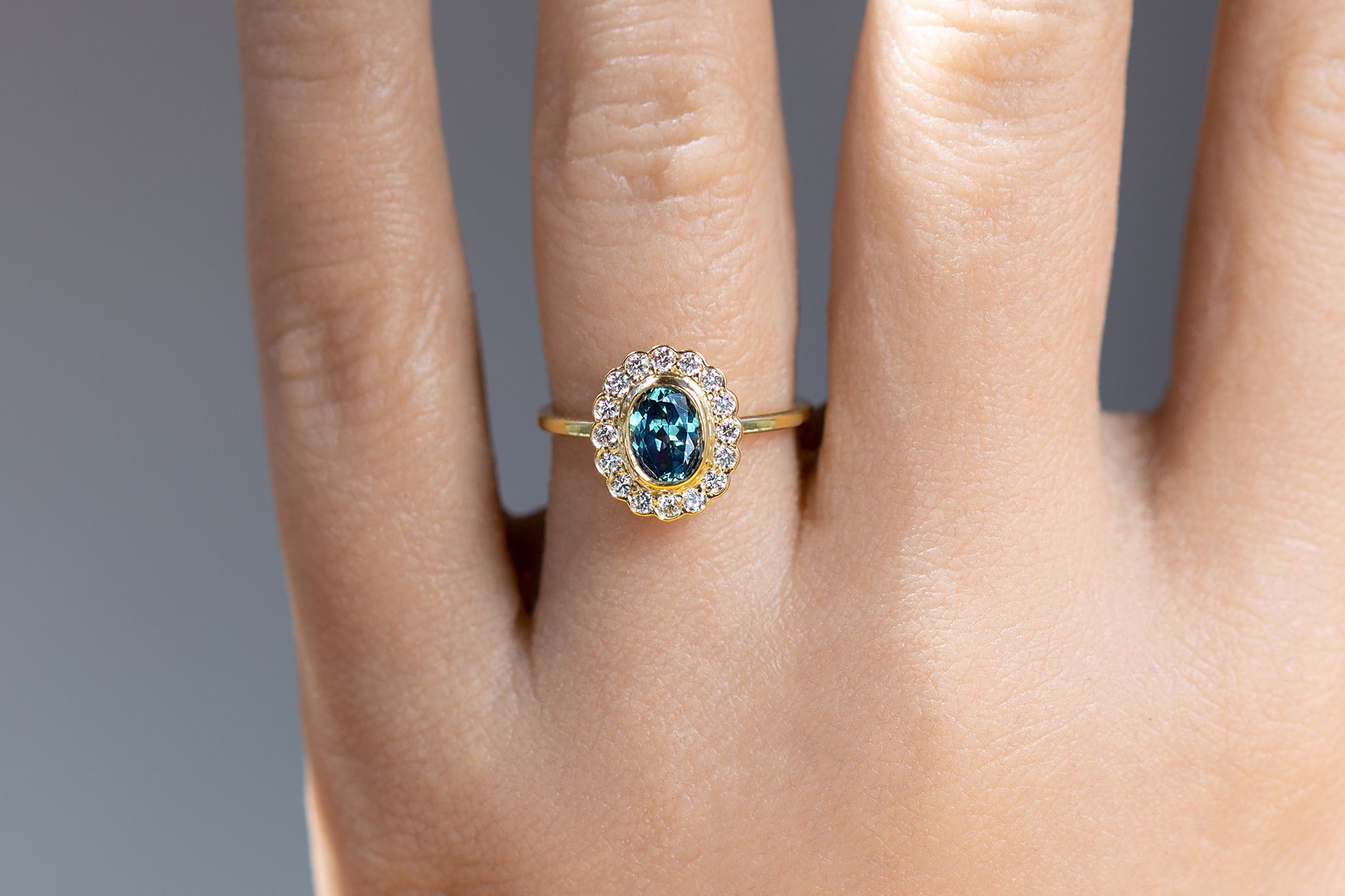 Glimmering Montana Sapphire Diamond Frame Ring - S. Kind & Co