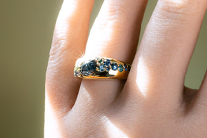 Untreated Teal Sapphire River Band Ring - S. Kind & Co